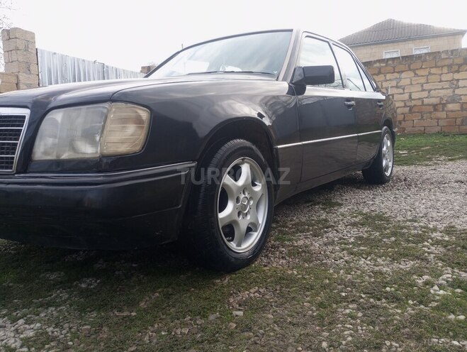 Mercedes E 200 1995, 555,555 km - 2.0 l - Şamaxı