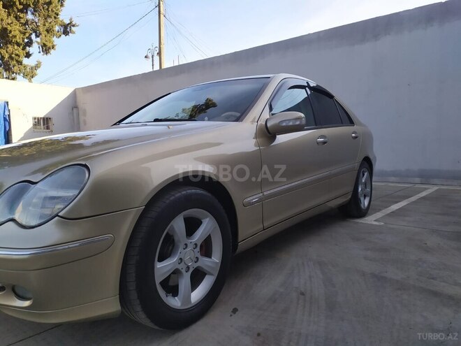 Mercedes C 240 2001, 250,000 km - 2.4 л - Bakı