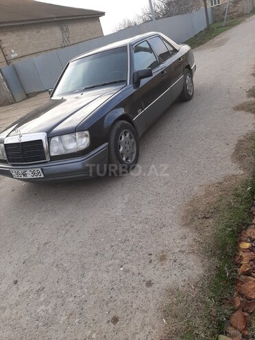 Mercedes E 200 1992, 345,236 km - 2.0 л - Şirvan