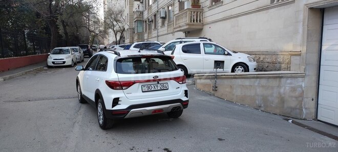Kia Rio X-Line 2021, 27,615 km - 1.4 л - Bakı