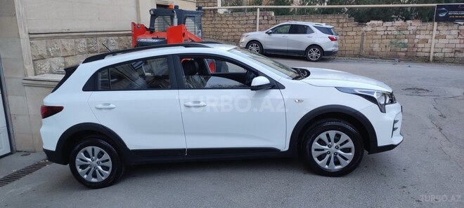 Kia Rio X-Line 2021, 27,615 km - 1.4 л - Bakı