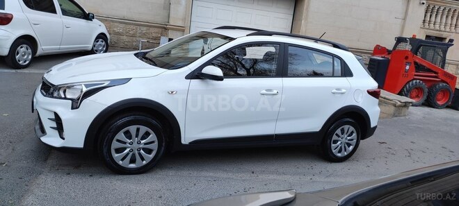 Kia Rio X-Line 2021, 27,615 km - 1.4 л - Bakı