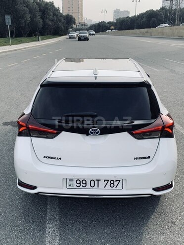 Toyota Auris 2017, 165,000 km - 1.8 л - Bakı