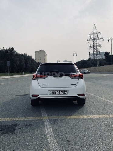 Toyota Auris 2017, 165,000 km - 1.8 л - Bakı