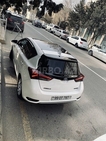 Toyota Auris 2017, 165,000 km - 1.8 л - Bakı