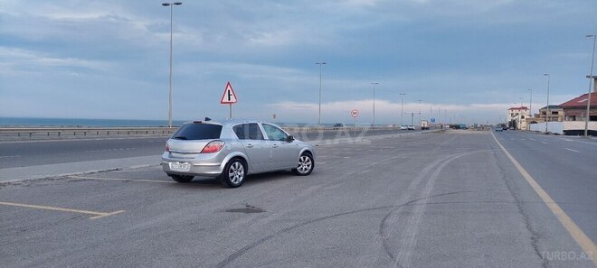 Opel Astra 2006, 315,000 km - 1.3 л - Bakı