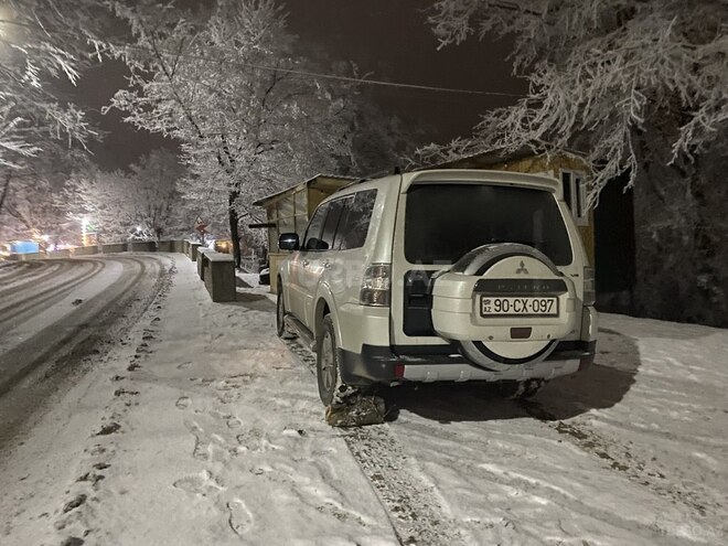 Mitsubishi Pajero 2008, 201,000 km - 3.0 l - Bakı