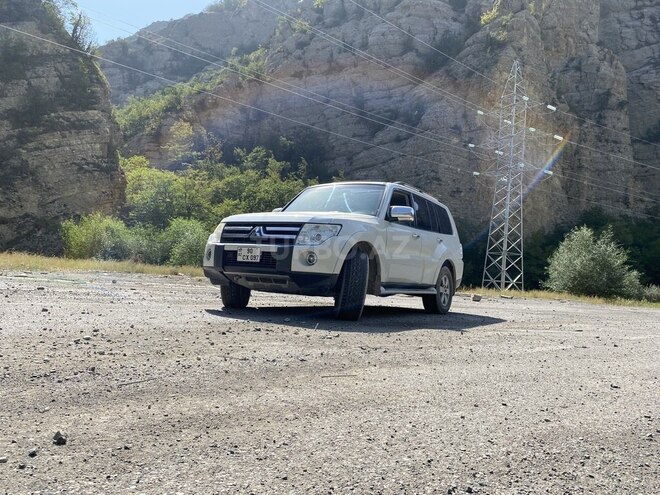 Mitsubishi Pajero 2008, 201,000 km - 3.0 l - Bakı
