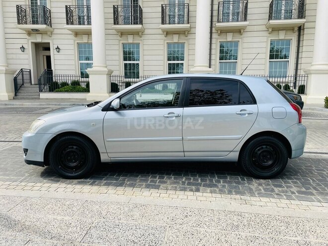 Toyota Corolla 2005, 300,000 km - 1.4 l - Bakı