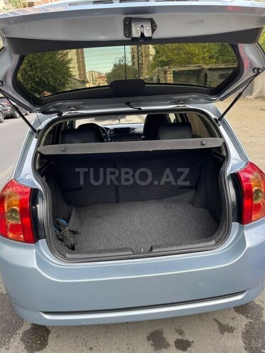 Toyota Corolla 2005, 300,000 km - 1.4 l - Bakı