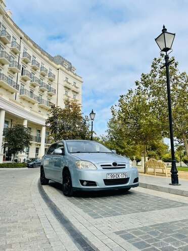 Toyota Corolla 2005, 300,000 km - 1.4 l - Bakı