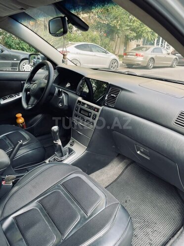 Toyota Corolla 2005, 300,000 km - 1.4 l - Bakı