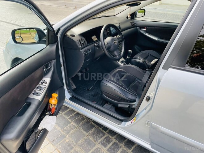 Toyota Corolla 2005, 300,000 km - 1.4 l - Bakı