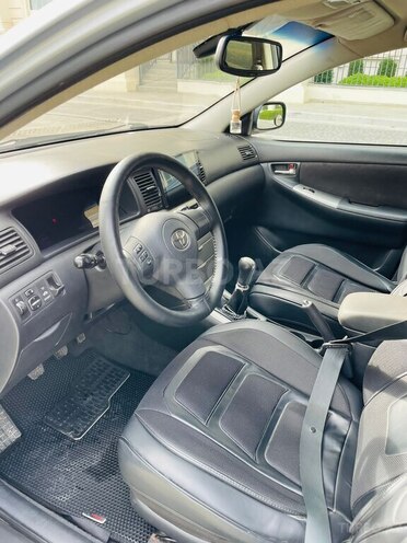 Toyota Corolla 2005, 300,000 km - 1.4 l - Bakı