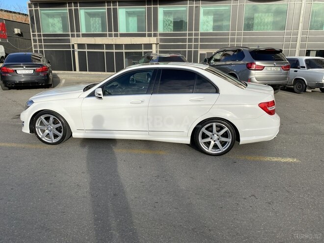 Mercedes C 250 2014, 220,000 km - 1.8 l - Bakı