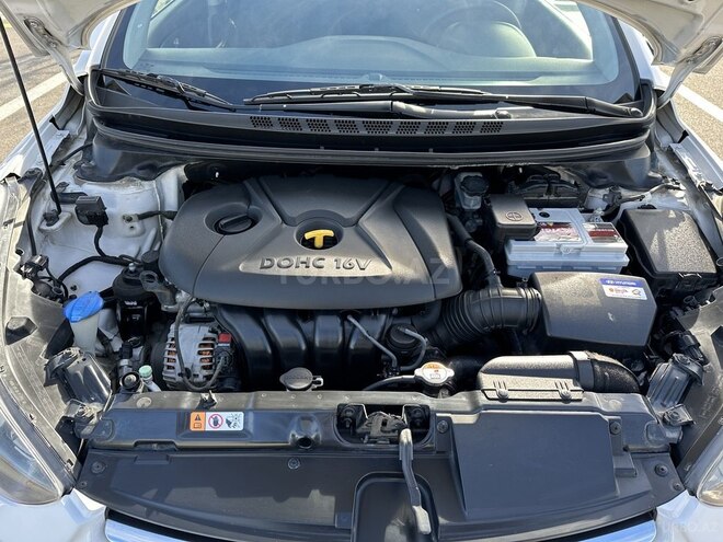 Hyundai Elantra 2014, 240,000 km - 1.8 л - Bakı