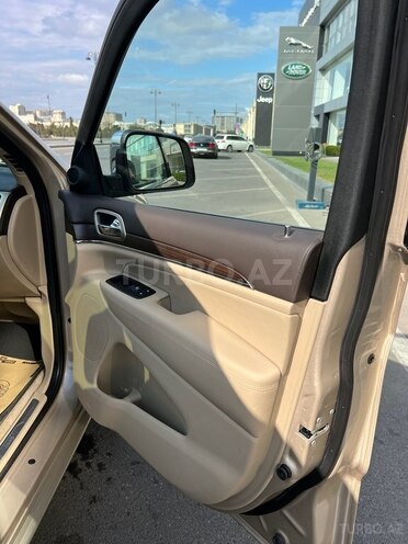 Jeep Cherokee 2015, 200,500 km - 3.0 l - Bakı