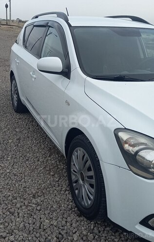 Kia Ceed 2010, 202,000 km - 1.6 л - Bakı