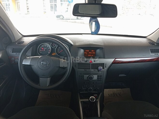Opel Astra 2005, 260,000 km - 1.4 l - Bakı