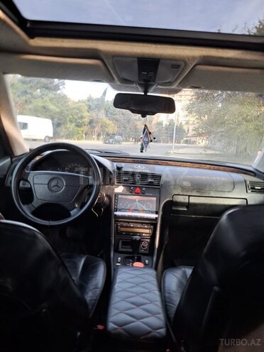 Mercedes C 200 1996, 297,460 km - 2.0 л - Bakı