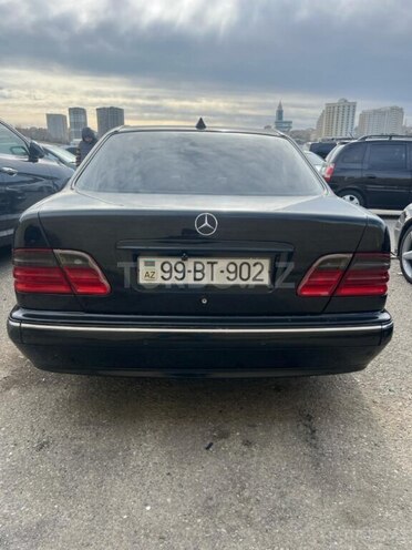 Mercedes E 240 2000, 426,000 km - 2.4 l - Bakı