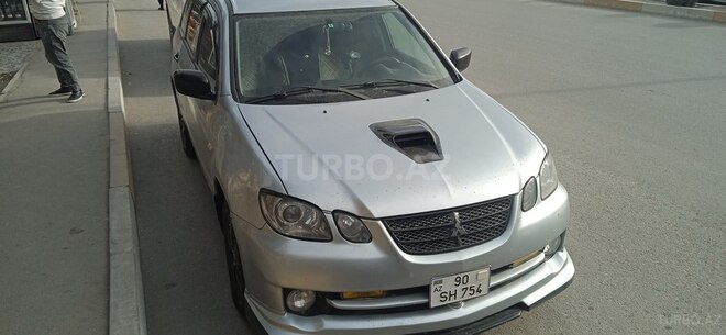 Mitsubishi Airtrek 2003, 200,000 km - 2.0 l - Sumqayıt