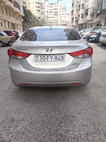 Hyundai Elantra 2013, 140,000 km - 1.8 л - Bakı