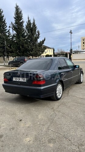 Mercedes C 220 2000, 570,000 km - 2.2 l - Biləsuvar