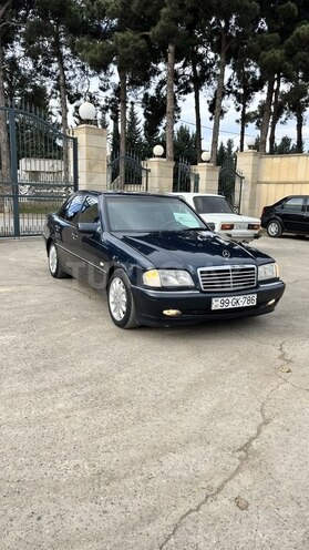 Mercedes C 220 2000, 570,000 km - 2.2 l - Biləsuvar