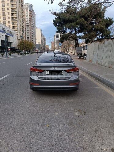 Hyundai Elantra 2017, 126,700 km - 2.0 l - Bakı