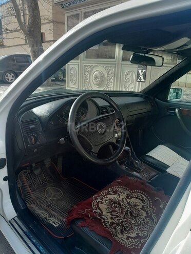 Mercedes C 180 1998, 330,000 km - 1.8 l - Gəncə