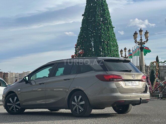 Opel Astra 2017, 110,000 km - 1.4 l - Bakı