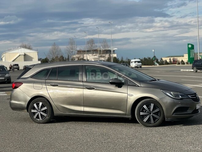 Opel Astra 2017, 110,000 km - 1.4 l - Bakı