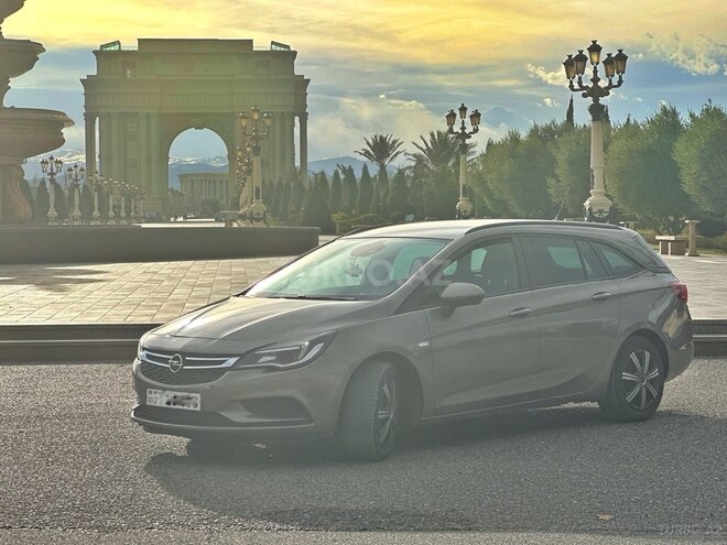 Opel Astra 2017, 110,000 km - 1.4 l - Bakı