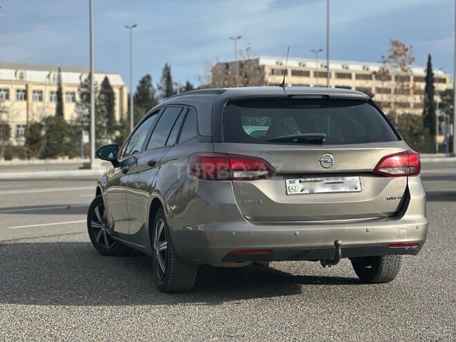 Opel Astra 2017, 110,000 km - 1.4 l - Bakı