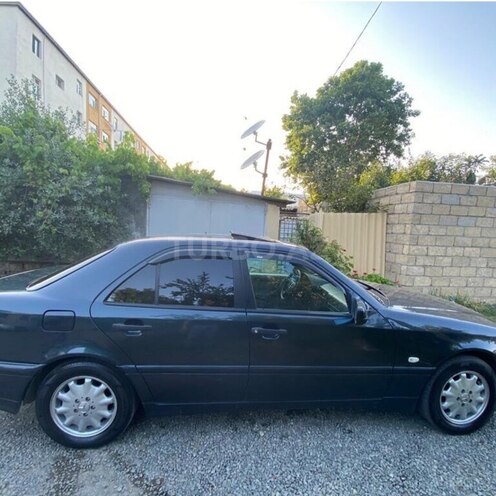 Mercedes C 200 1999, 336,000 km - 2.0 л - Naftalan
