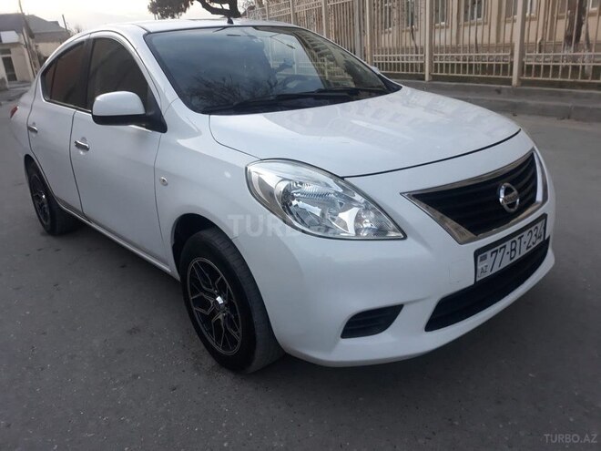 Nissan Sunny 2015, 70,000 km - 1.2 l - Bakı