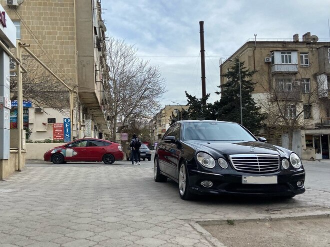 Mercedes E 280 2006, 208,000 km - 3.0 l - Bakı
