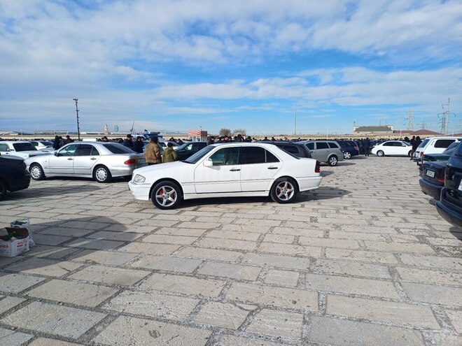 Mercedes C 230 1998, 345,000 km - 2.3 l - Bakı