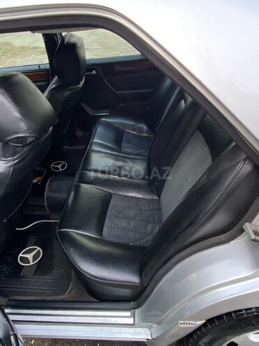 Mercedes E 220 1994, 570,000 km - 2.2 l - Bakı