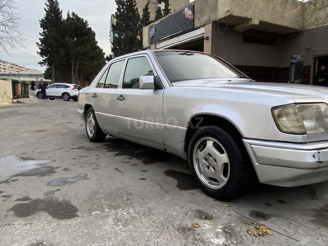 Mercedes E 220 1994, 570,000 km - 2.2 l - Bakı