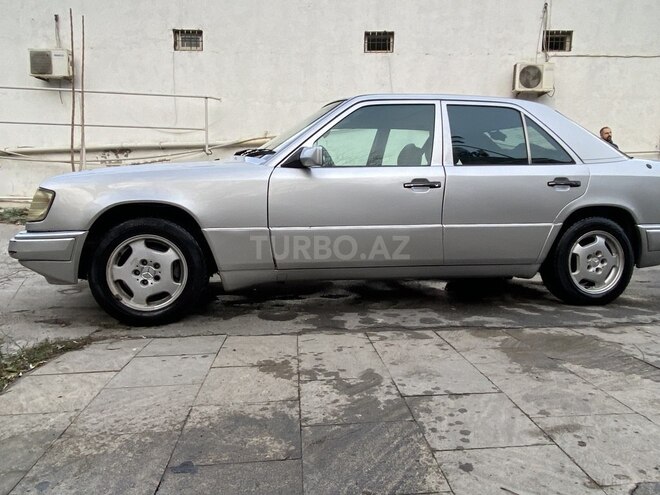 Mercedes E 220 1994, 570,000 km - 2.2 l - Bakı