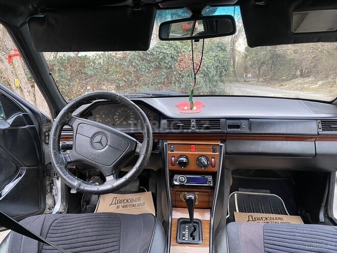 Mercedes E 220 1994, 570,000 km - 2.2 l - Bakı