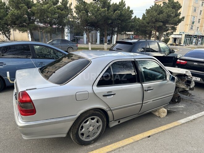 Mercedes C 180 1995, 224,000 km - 1.8 л - Sumqayıt