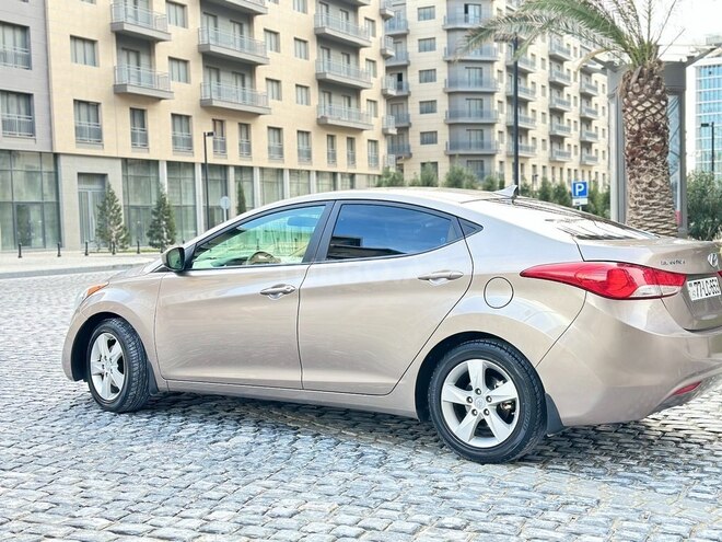 Hyundai Elantra 2013, 132,884 km - 1.8 l - Bakı