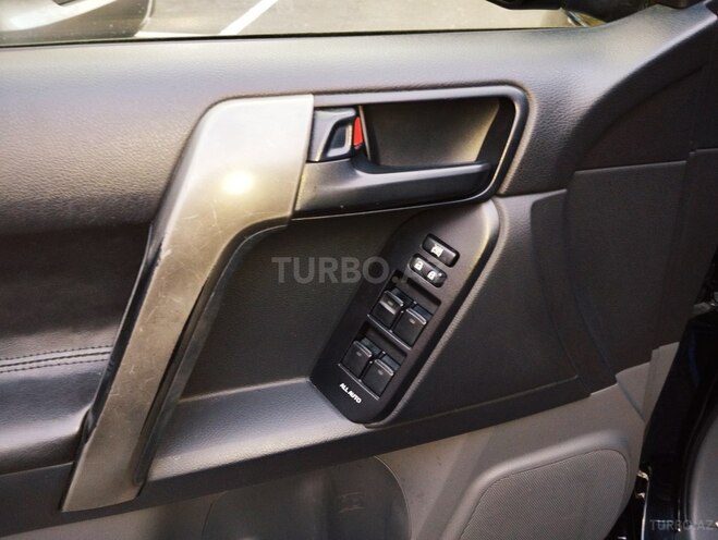 Toyota Prado 2011, 114,000 km - 2.7 l - Bakı