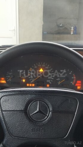 Mercedes C 220 1998, 139,900 km - 2.2 l - Bakı
