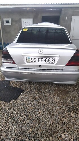 Mercedes C 220 1998, 139,900 km - 2.2 l - Bakı