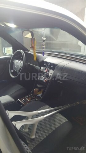 Mercedes C 220 1998, 139,900 km - 2.2 l - Bakı