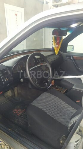 Mercedes C 220 1998, 139,900 km - 2.2 l - Bakı